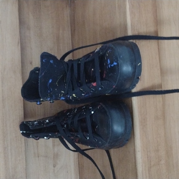 Converse Chuck Taylor painted High Top Sneakers - Picture 6 of 7